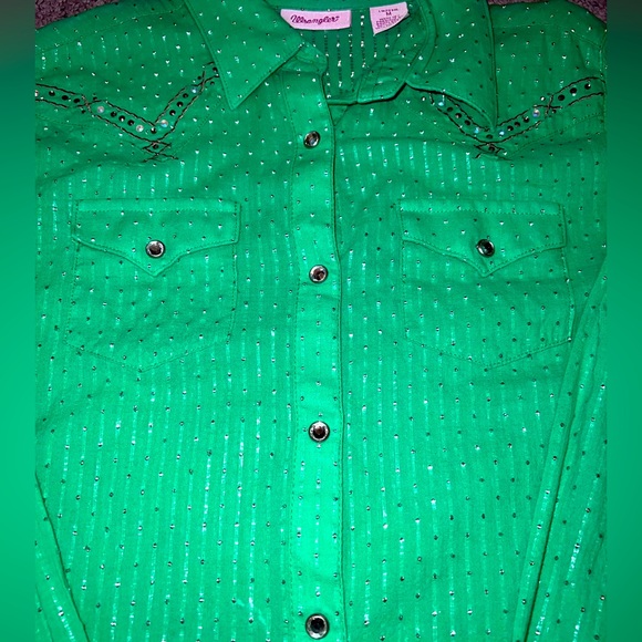 Wrangler button down - Picture 4 of 4